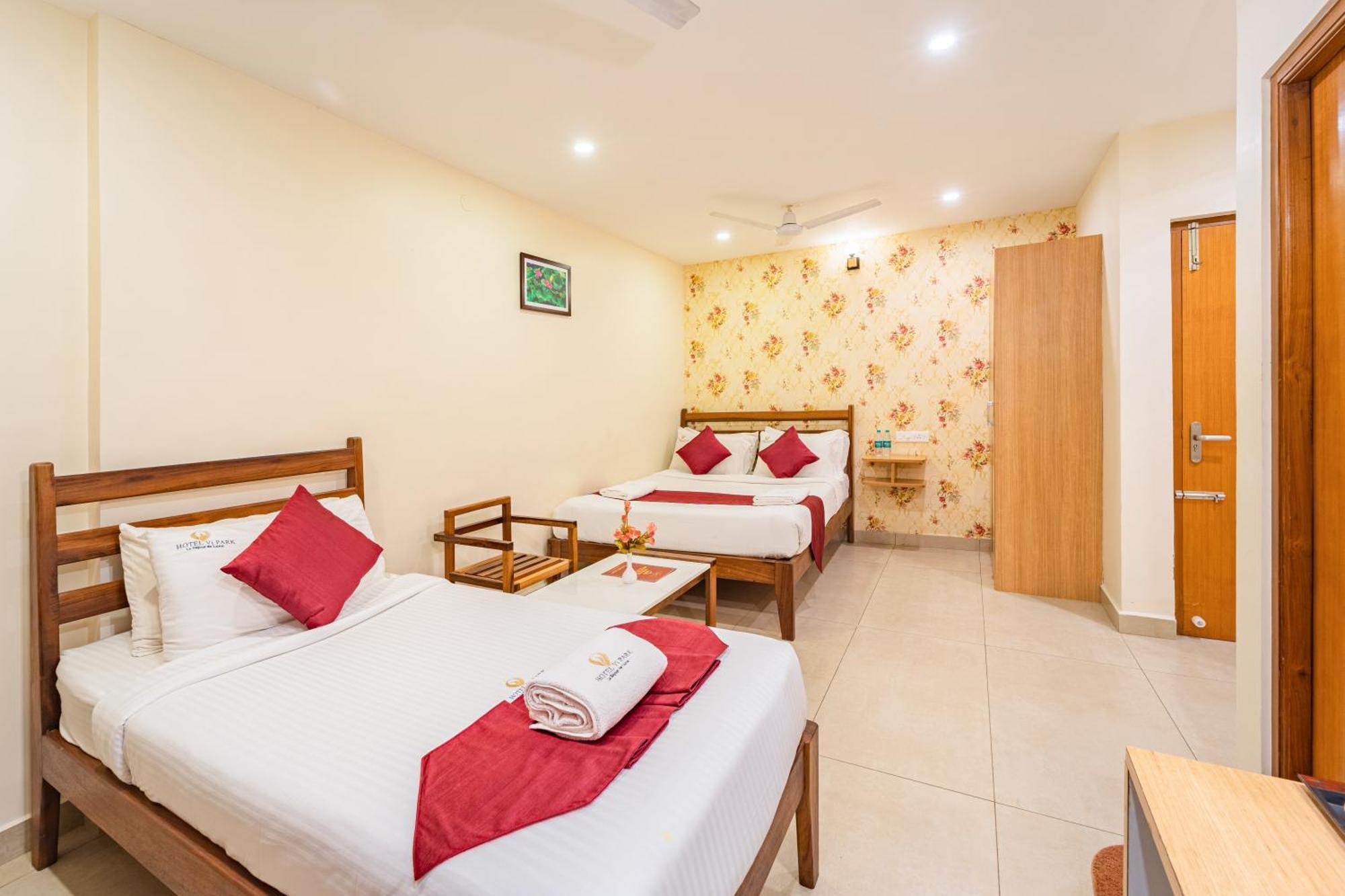 Hotel VI Park - City Centre Pondicherry Ngoại thất bức ảnh