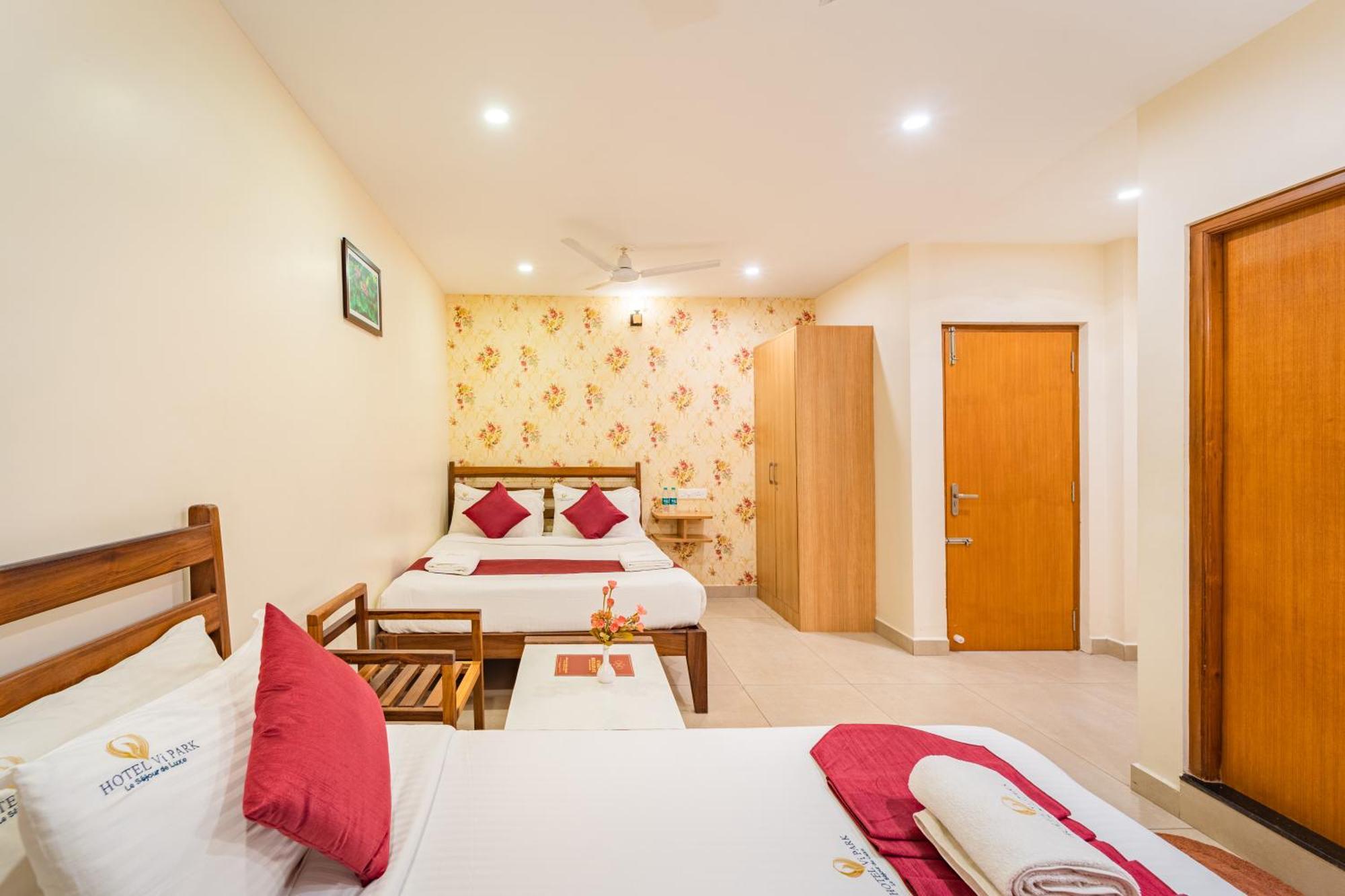 Hotel VI Park - City Centre Pondicherry Ngoại thất bức ảnh