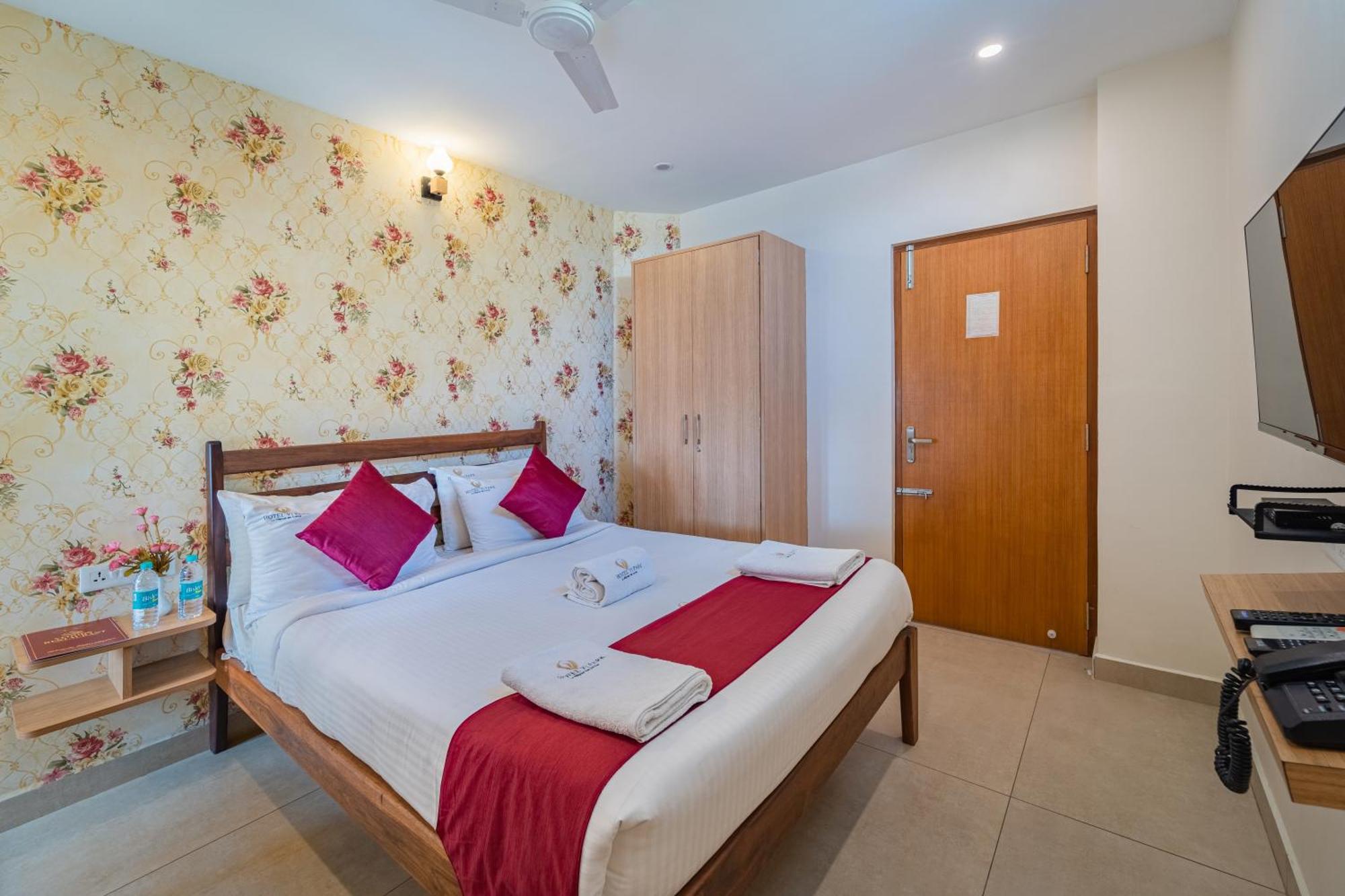 Hotel VI Park - City Centre Pondicherry Ngoại thất bức ảnh