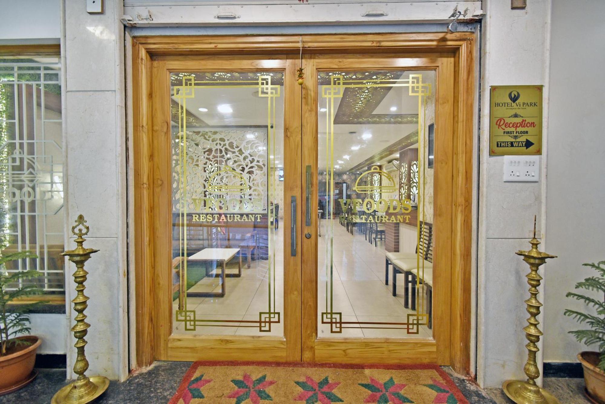 Hotel VI Park - City Centre Pondicherry Ngoại thất bức ảnh