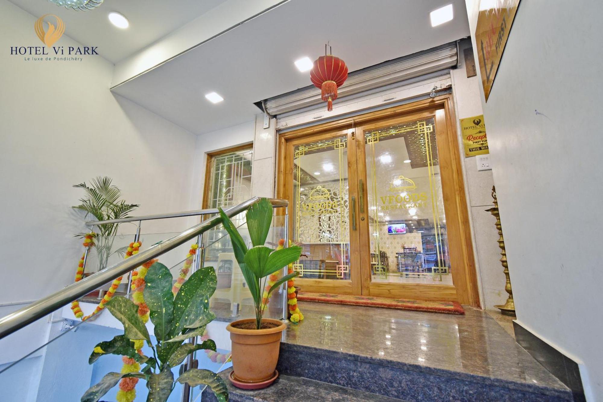 Hotel VI Park - City Centre Pondicherry Ngoại thất bức ảnh