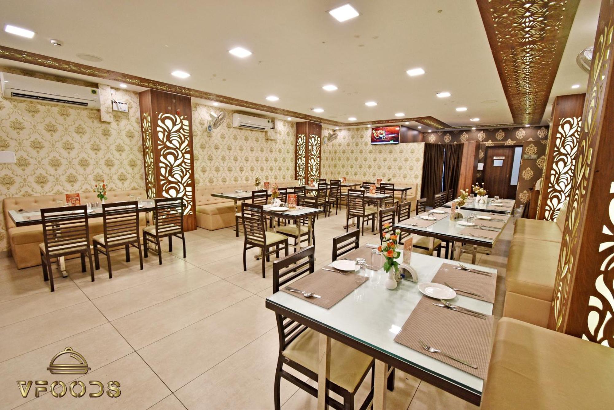 Hotel VI Park - City Centre Pondicherry Ngoại thất bức ảnh